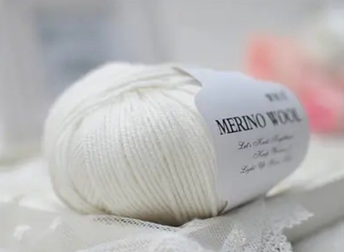 Пряжа Меринос 100% Merino Wool №201 100 грамм 125 метров
