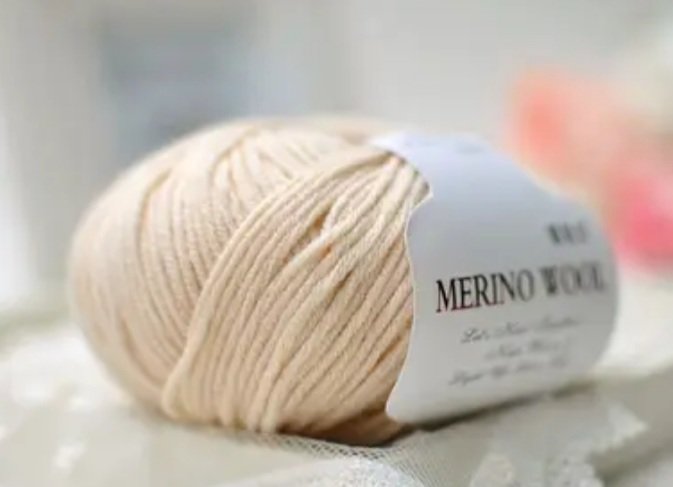 Пряжа Меринос 100% Merino Wool №202 100 грамм 125 метров
