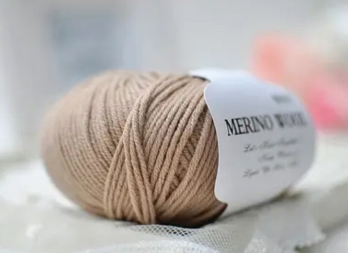 Пряжа Меринос 100% Merino Wool №210 100 грамм 125 метров
