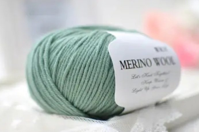 Пряжа Меринос 100% Merino Wool №222 100 грамм 125 метров
